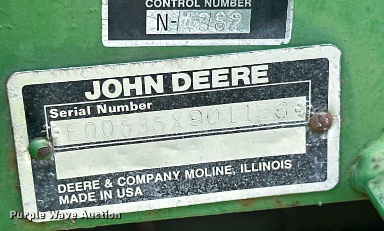 image for item ML9063 1991 John Deere 535  round baler