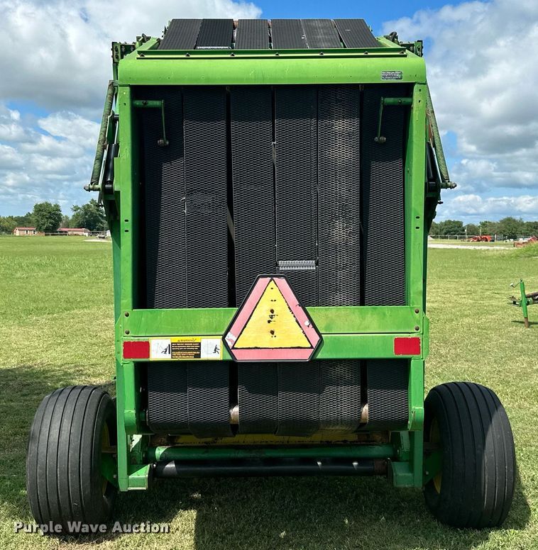 image for item ML9064 1991 John Deere 435  round baler