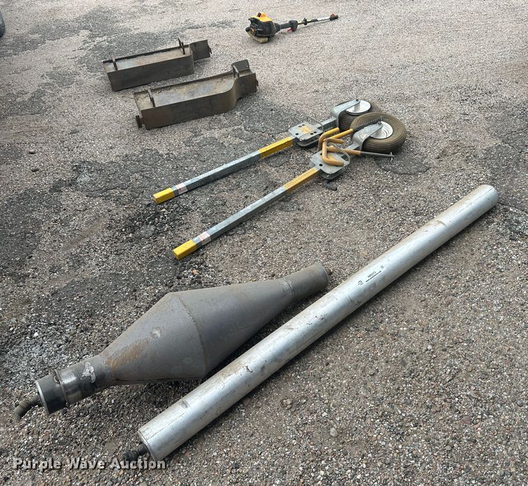 image for item NM9373 Tools