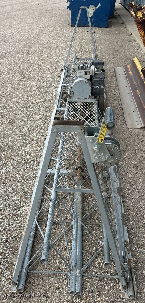 image for item NM9373 Tools