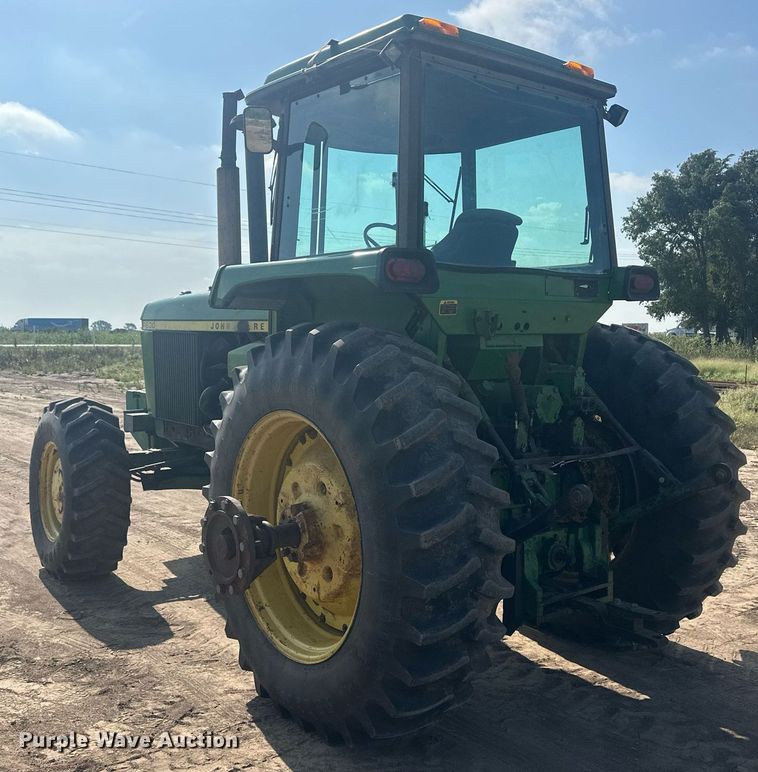 image for item NM9452 1976 John Deere 4630  HFWD tractor