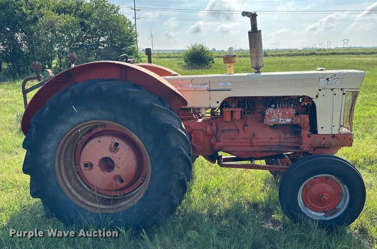 image for item NP9864 1961 Case 930  Tractor