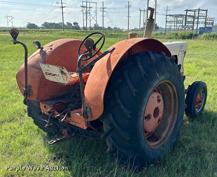 image for item NP9864 1961 Case 930  Tractor