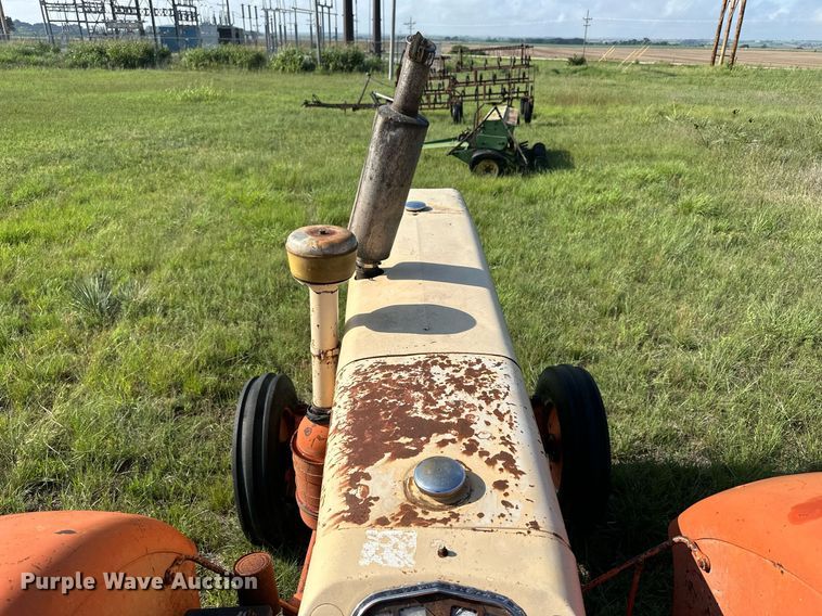 image for item NP9864 1961 Case 930  Tractor