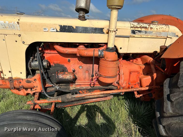 image for item NP9864 1961 Case 930  Tractor