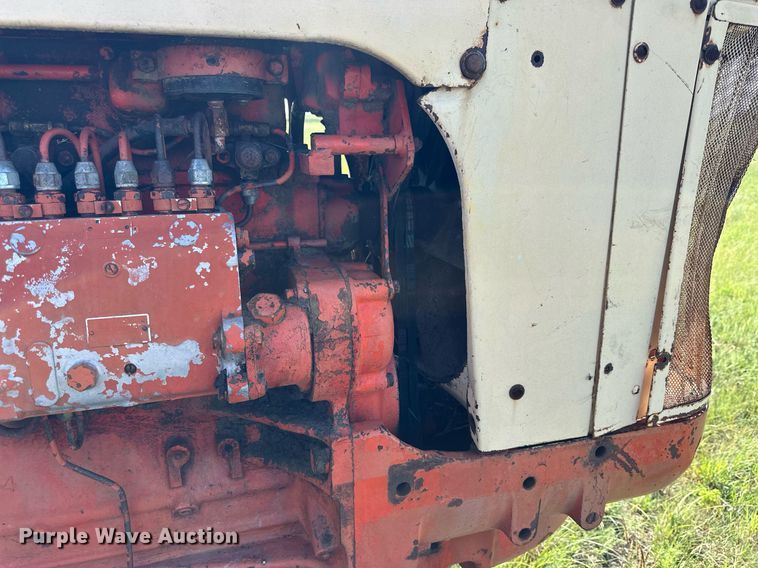 image for item NP9864 1961 Case 930  Tractor