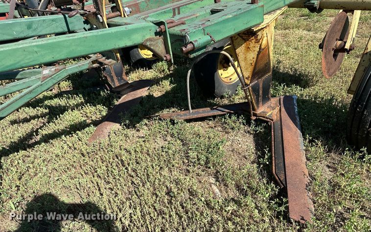 image for item NP9895 Noble Flex King  sweep plow