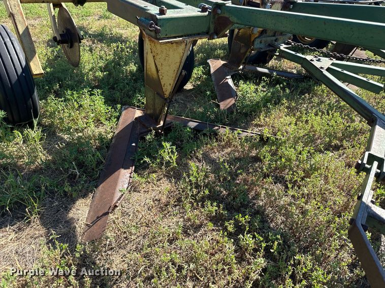 image for item NP9895 Noble Flex King  sweep plow