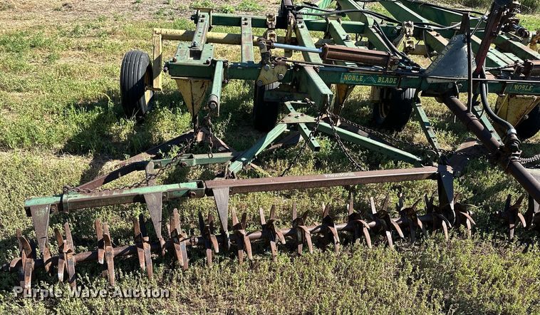 image for item NP9895 Noble Flex King  sweep plow