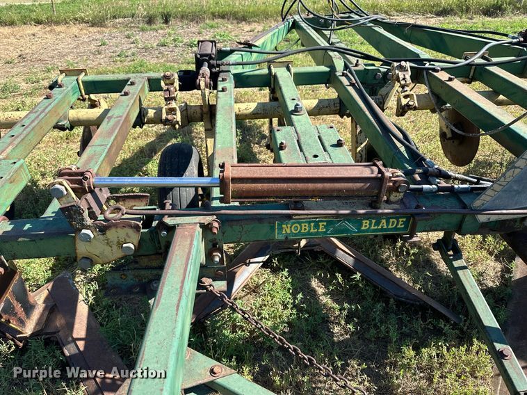 image for item NP9895 Noble Flex King  sweep plow