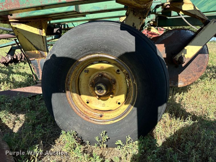 image for item NP9895 Noble Flex King  sweep plow