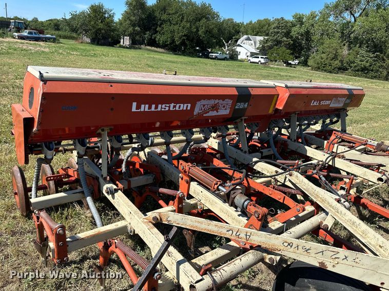 image for item NP9897 Lillston Melron 284  grain drill