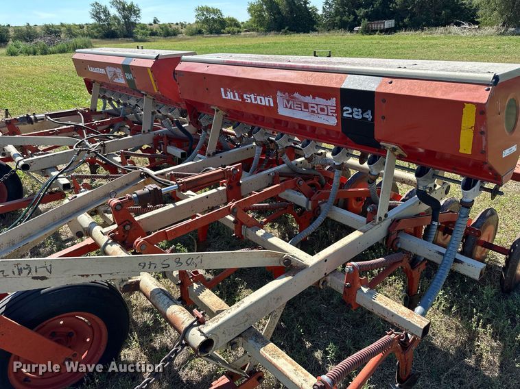 image for item NP9897 Lillston Melron 284  grain drill