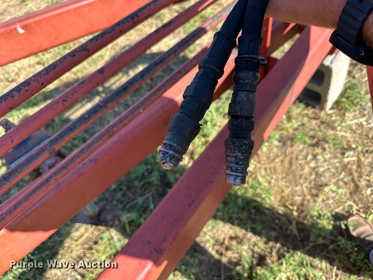 image for item NP9899 Sunflower 5331-32  field cultivator