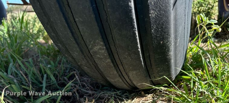 image for item NP9899 Sunflower 5331-32  field cultivator