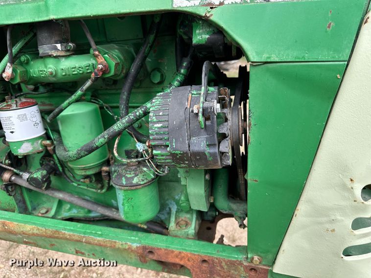 image for item NP9917 1959 Oliver 660  tractor