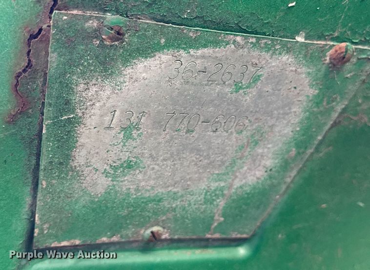 image for item NP9917 1959 Oliver 660  tractor