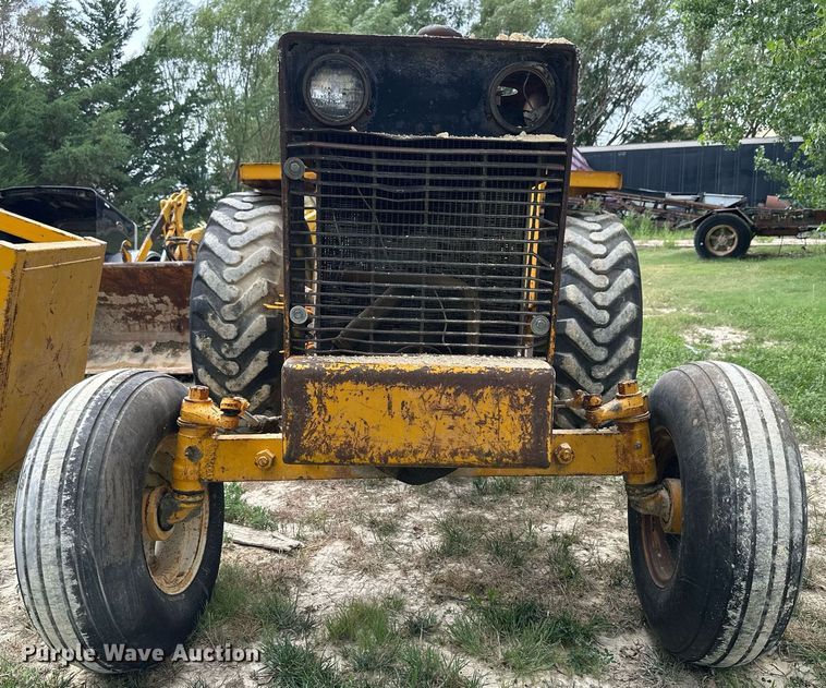 image for item NP9920 1974 Case 480B  industrial tractor