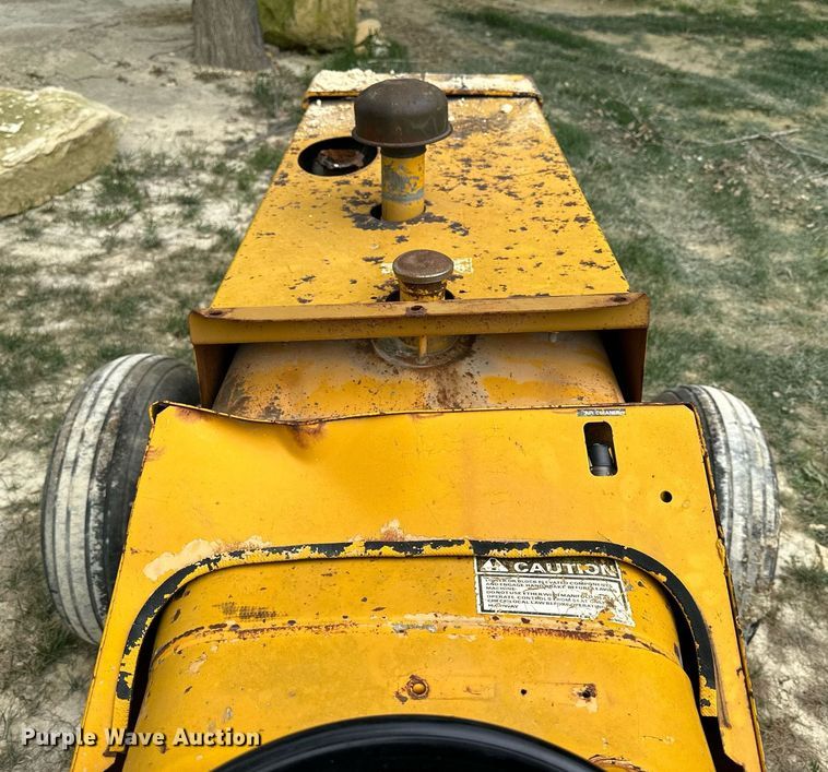 image for item NP9920 1974 Case 480B  industrial tractor