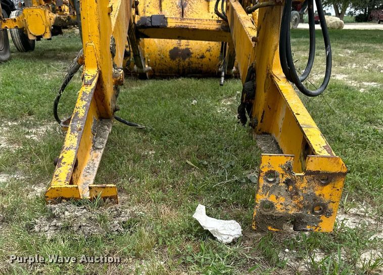 image for item NP9920 1974 Case 480B  industrial tractor