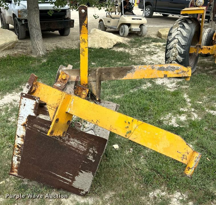 image for item NP9920 1974 Case 480B  industrial tractor