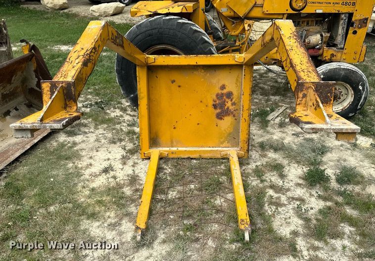 image for item NP9920 1974 Case 480B  industrial tractor