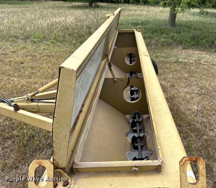 image for item NP9925 Land Pride PS25120  seeder