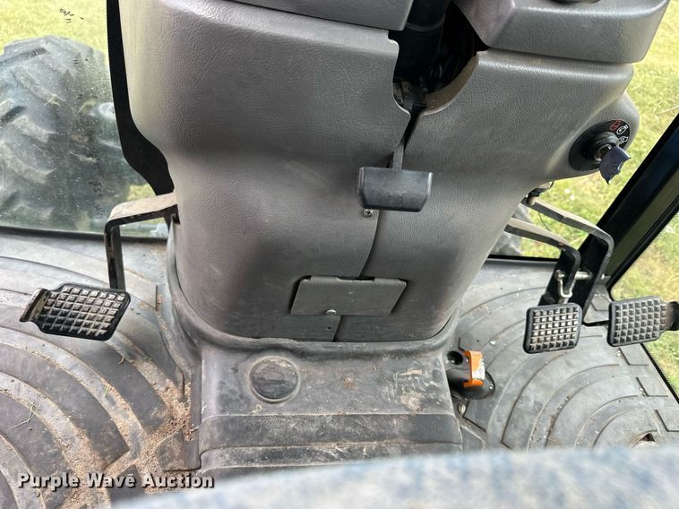 image for item NP9930 2009 New Holland Boomer 4060  MFWD tractor