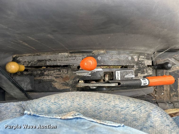 image for item NP9930 2009 New Holland Boomer 4060  MFWD tractor