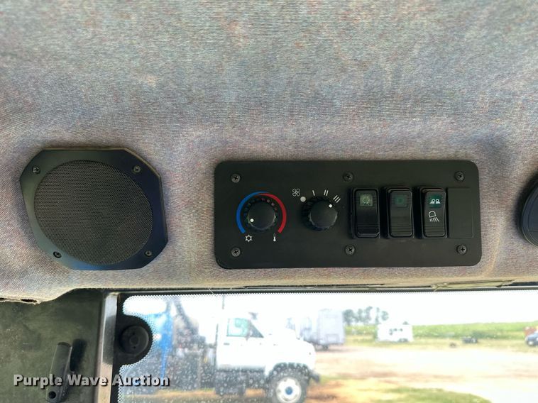 image for item NP9930 2009 New Holland Boomer 4060  MFWD tractor