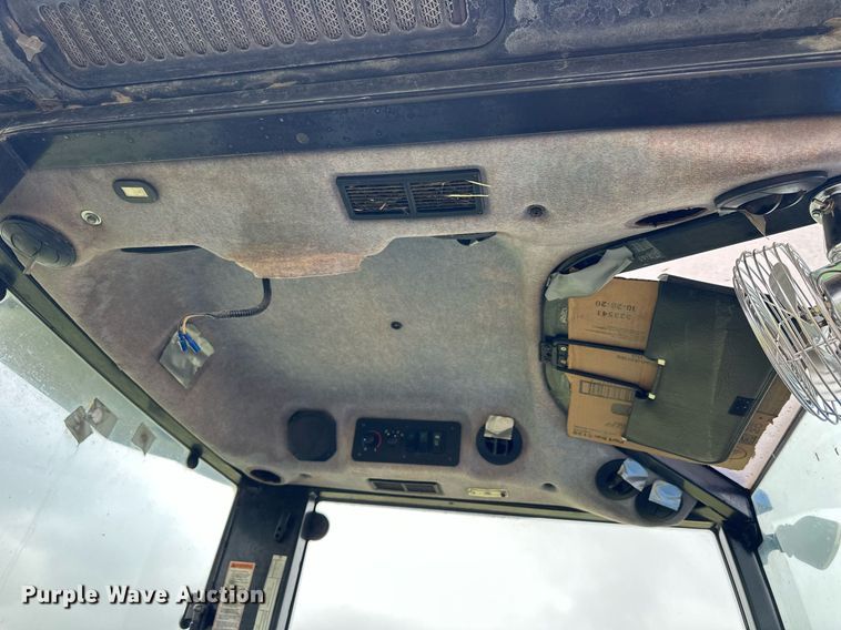 image for item NP9930 2009 New Holland Boomer 4060  MFWD tractor