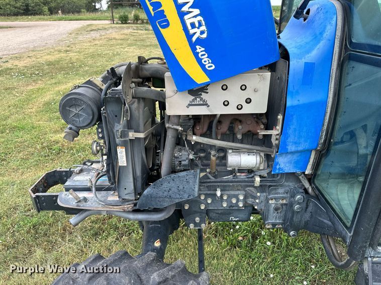 image for item NP9930 2009 New Holland Boomer 4060  MFWD tractor