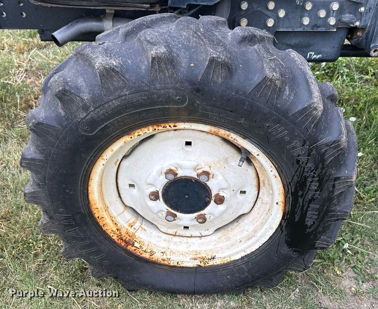 image for item NP9930 2009 New Holland Boomer 4060  MFWD tractor