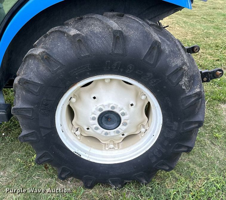 image for item NP9930 2009 New Holland Boomer 4060  MFWD tractor