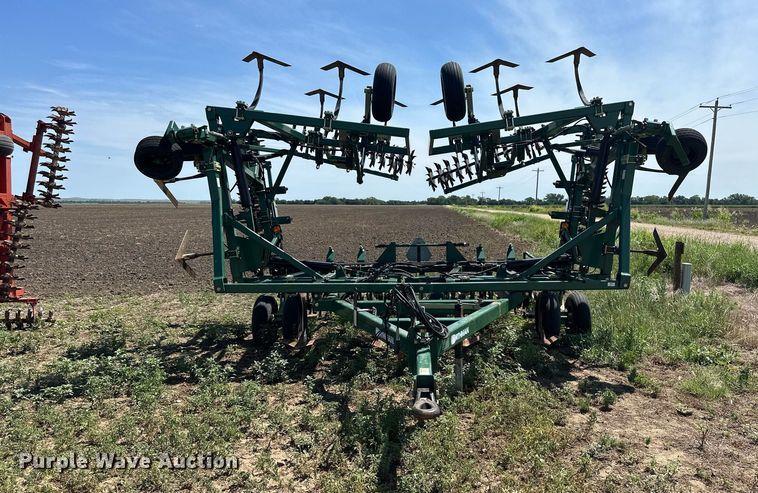 image for item NP9934 Orthman Fallowmaster  field cultivator