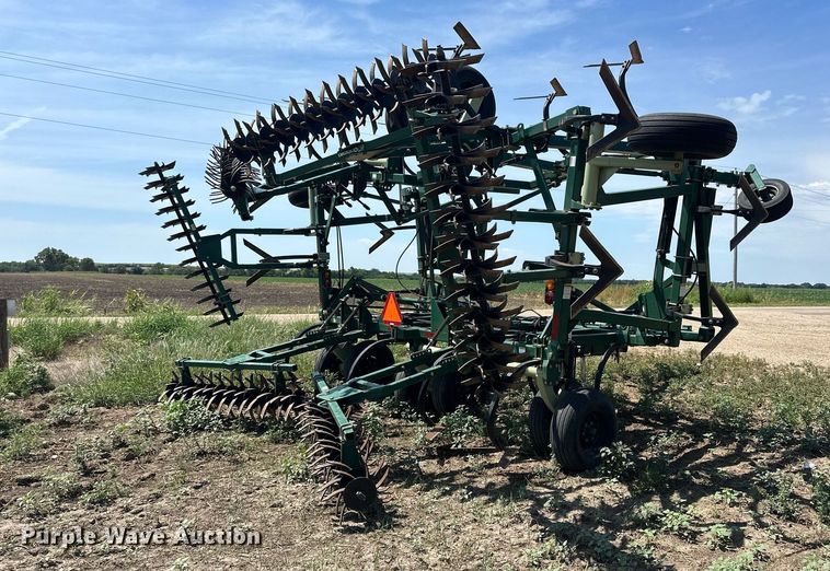 image for item NP9934 Orthman Fallowmaster  field cultivator