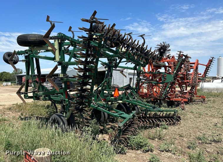 image for item NP9934 Orthman Fallowmaster  field cultivator