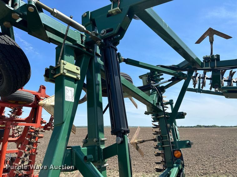 image for item NP9934 Orthman Fallowmaster  field cultivator