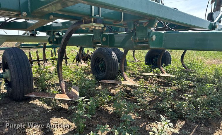image for item NP9934 Orthman Fallowmaster  field cultivator
