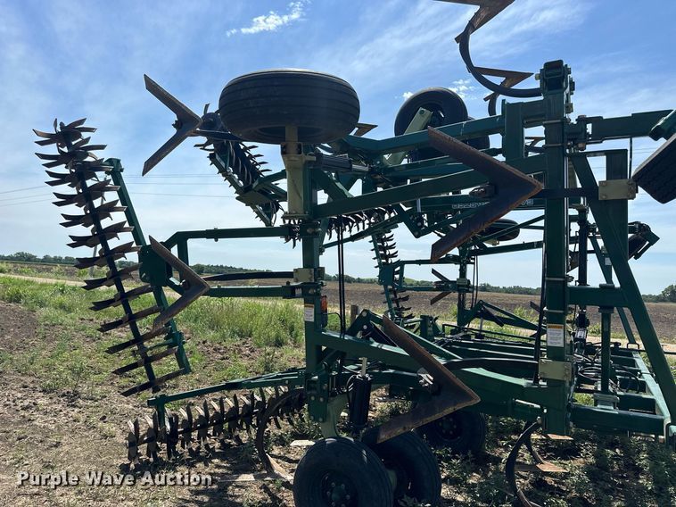 image for item NP9934 Orthman Fallowmaster  field cultivator