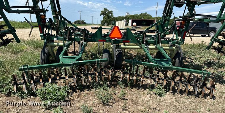 image for item NP9934 Orthman Fallowmaster  field cultivator