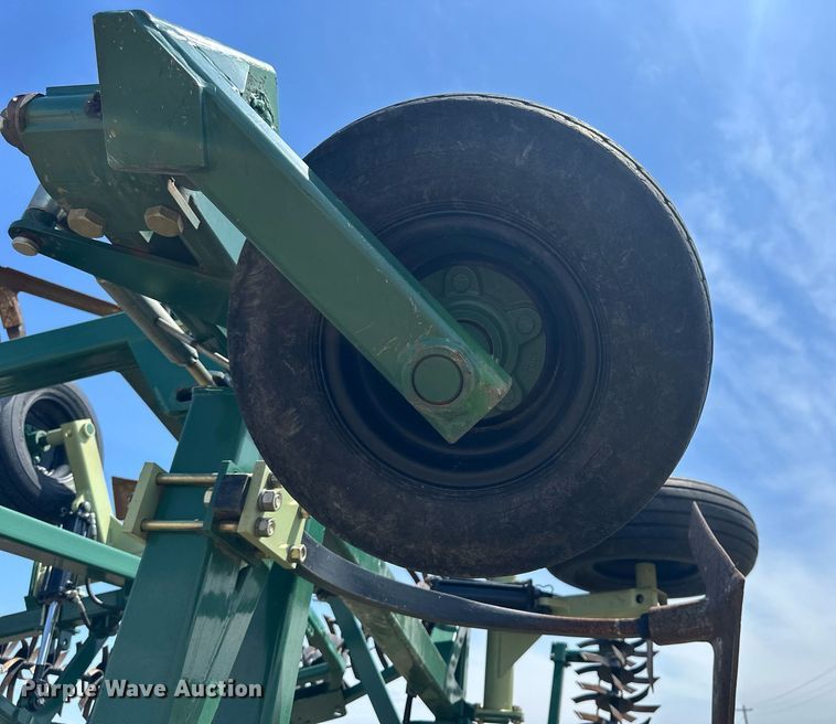 image for item NP9934 Orthman Fallowmaster  field cultivator