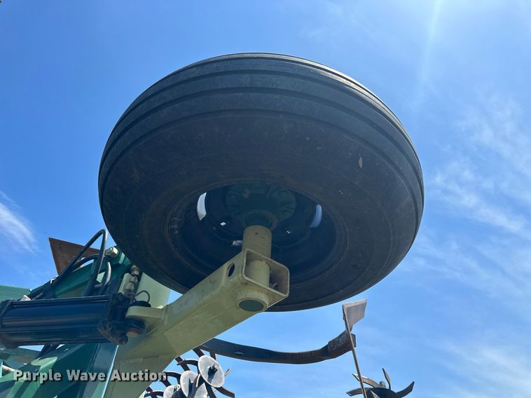 image for item NP9934 Orthman Fallowmaster  field cultivator