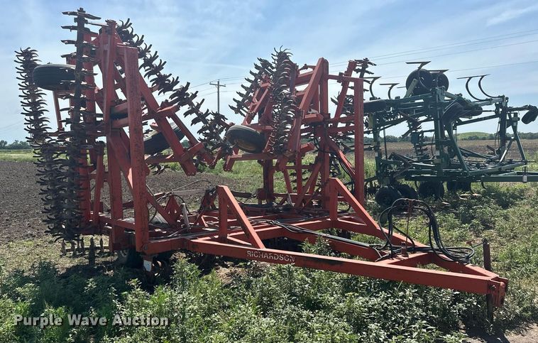 image for item NP9935 Richardson  mulch treader picker