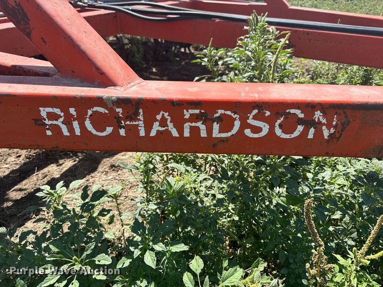 image for item NP9935 Richardson  mulch treader picker