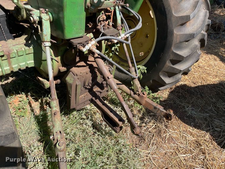 image for item NT9418 John Deere 4010  tractor