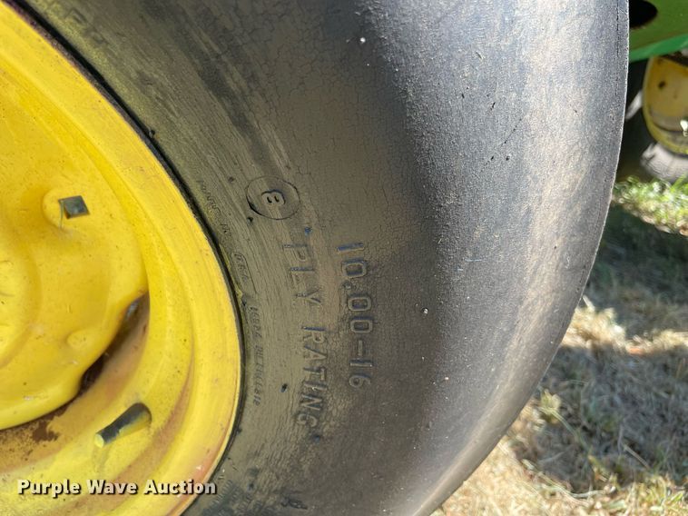 image for item NT9418 John Deere 4010  tractor