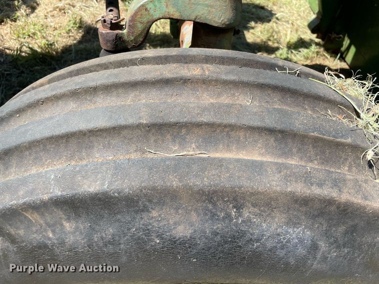 image for item NT9418 John Deere 4010  tractor