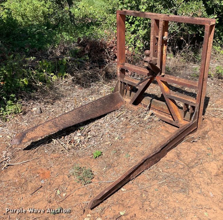 image for item NT9418 John Deere 4010  tractor