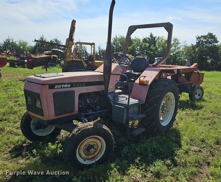 image for item NT9766 Zetor 3320  tractor